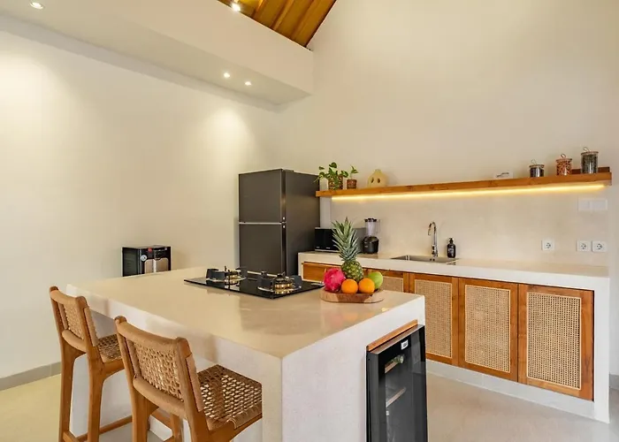Villa Arkara - Just 10 Minutes Walk To The Seminyak