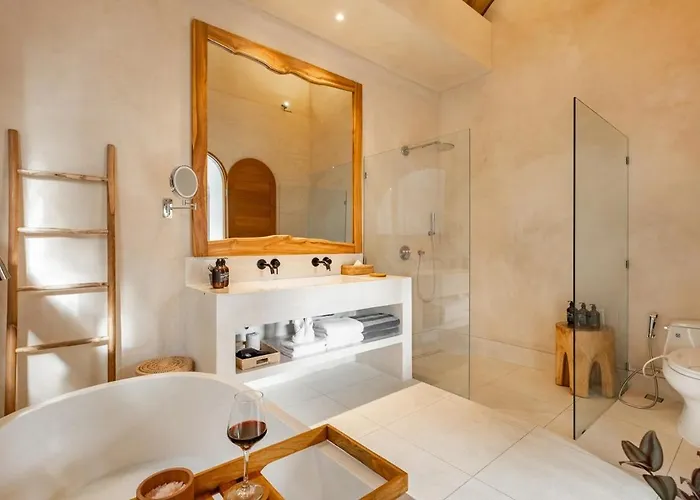 Arkara - Just 10 Minutes Walk To The